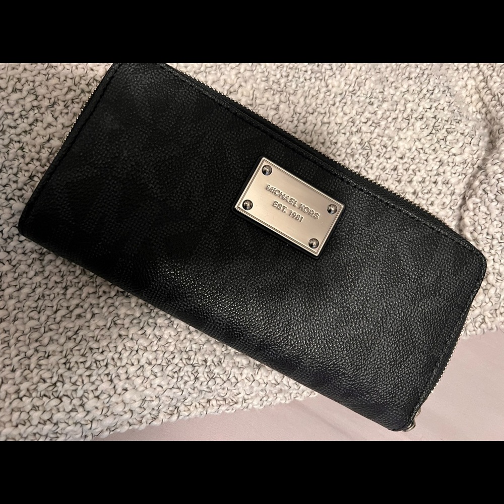 Michael Kors wallet